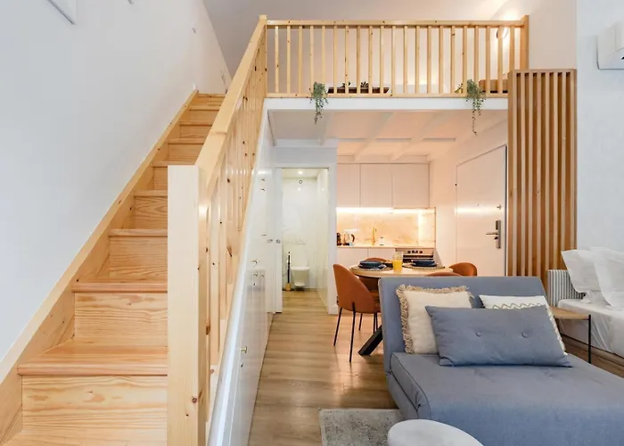 252 Heroismo Duplex Flat بورتو