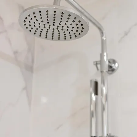 252 Heroismo Duplex Flat דירה *