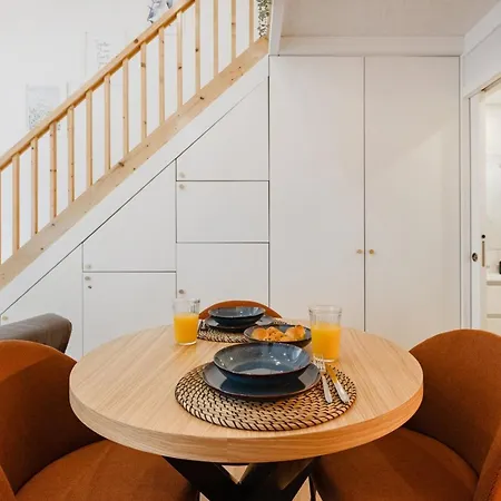 252 Heroismo Duplex Flat Апартаменты